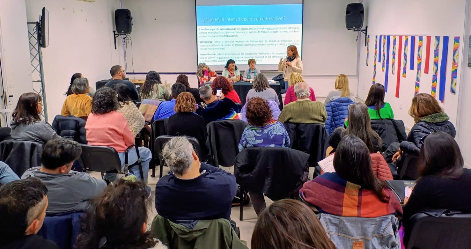 Los docentes anticipan las próximas paritarias y su búsqueda de ...
